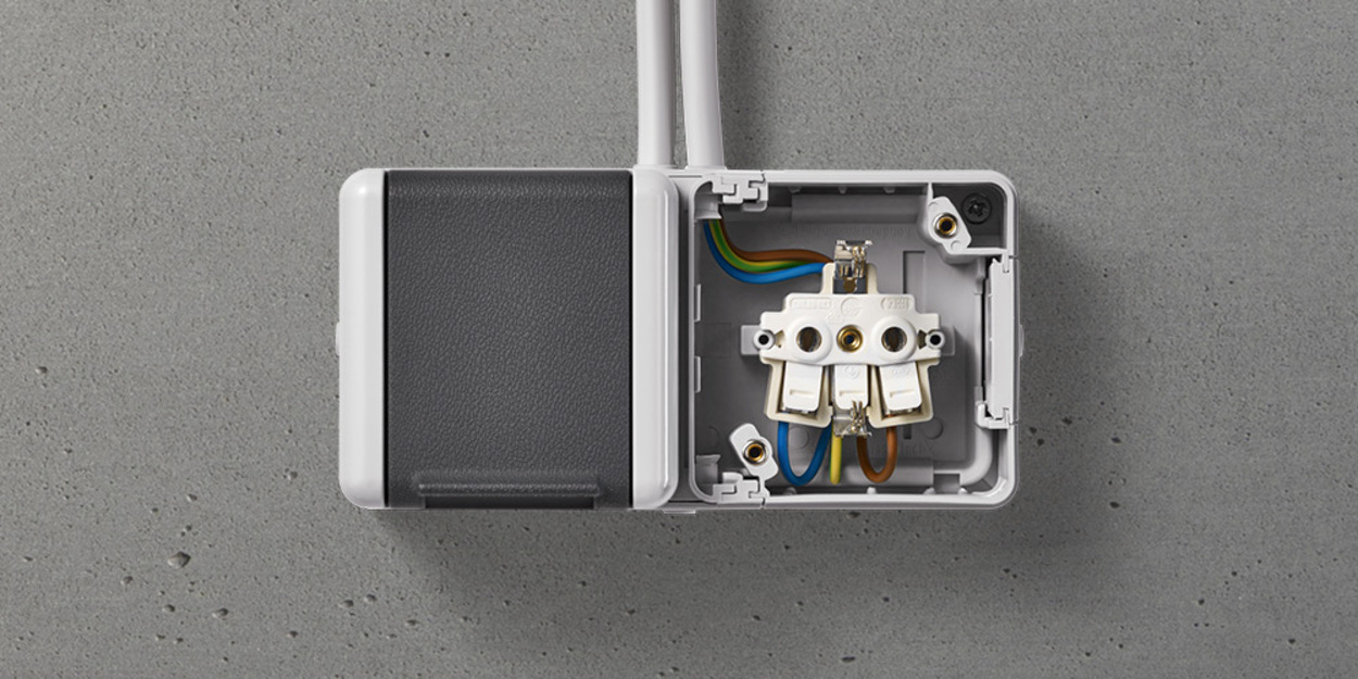 Doppelsteckdose mit Trennsteg bei Koch & Koch Elektrotechnik GbR in Niedergörsdorf