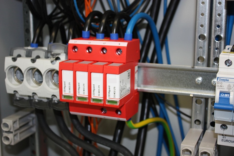 U berspannungsschutz bei Koch & Koch Elektrotechnik GbR in Niedergörsdorf